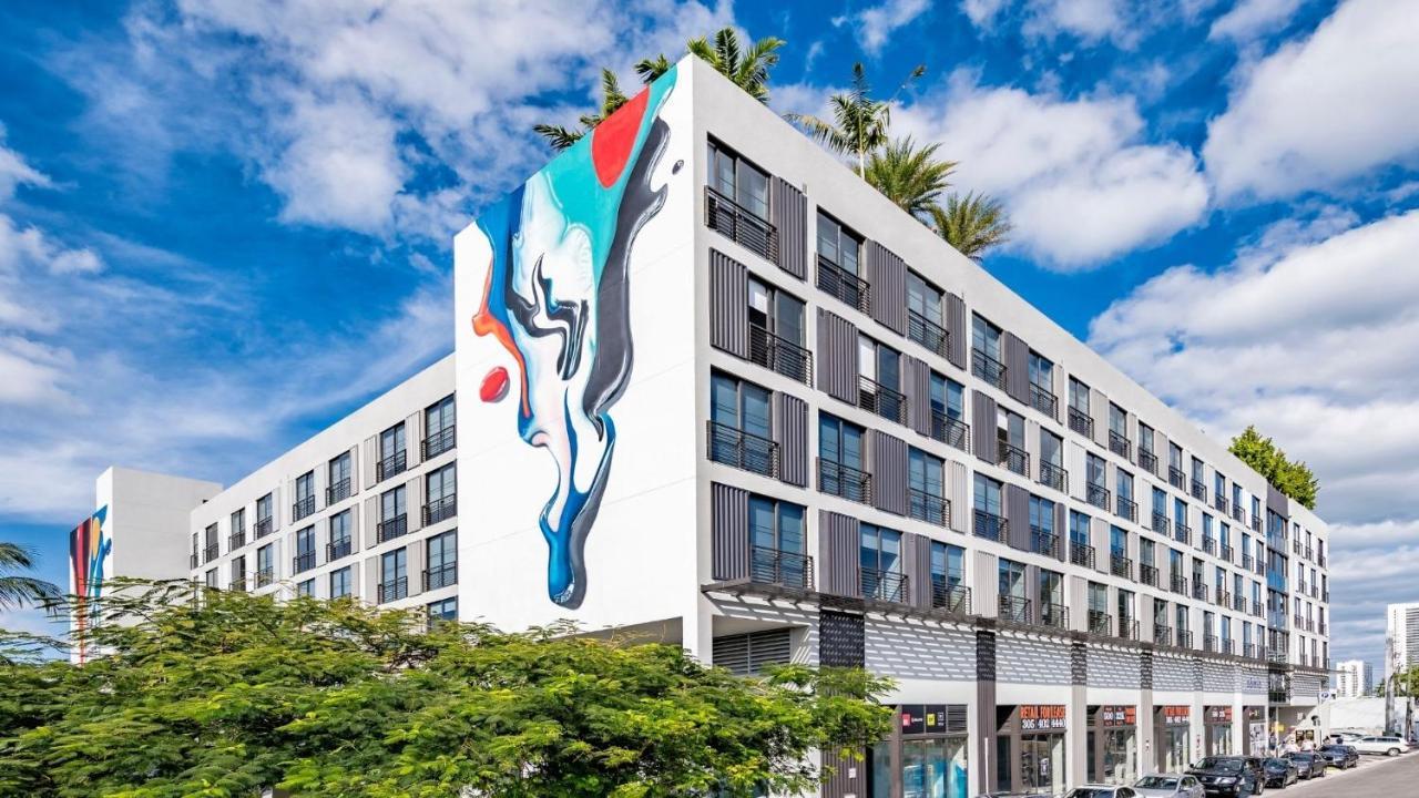 Sentral Studio Apt With Den In Wynwood Appartamento